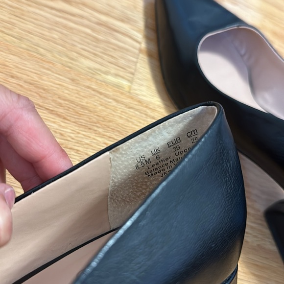 Franco Sarto Jesslyn Pump block heel. 1.75 inch heel size 8.5. Black. - Picture 4 of 5